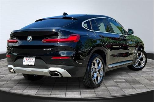 2022 BMW X4 xDrive30i