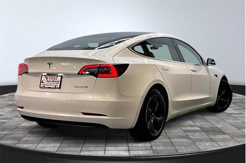 2019 Tesla Model 3 Long Range