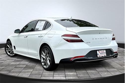 2022 Genesis G70 2.0T