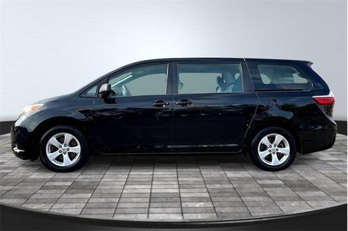 2015 Toyota Sienna L
