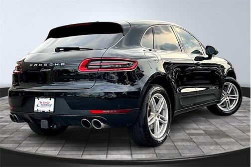 2017 Porsche Macan Base