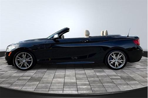 2016 BMW M235 i