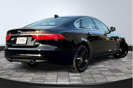 2017 Jaguar XF 35t Prestige