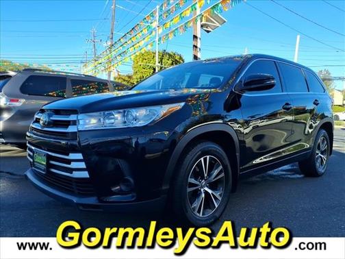 2017 Toyota Highlander LE