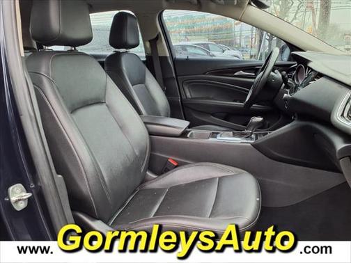 2018 Buick Regal Sportback Essence