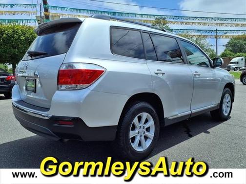 2013 Toyota Highlander SE