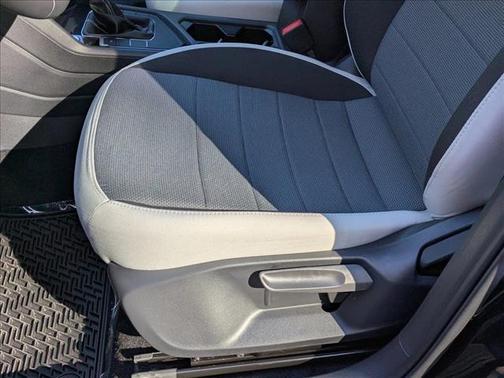 Deep Black Pearl 2026 Volkswagen Taos S