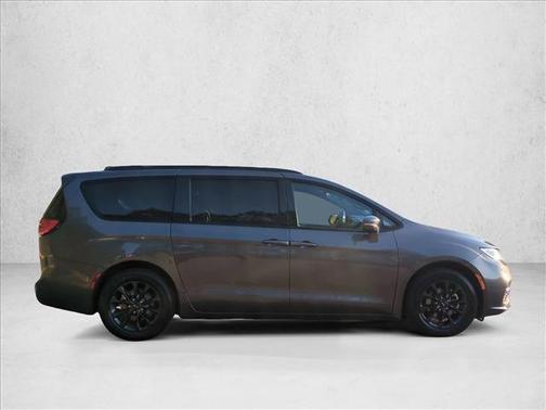 2021 Chrysler Pacifica Touring