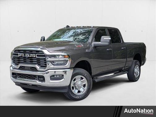 2025 RAM 2500 Tradesman Crew Cab 4x4 6'4' Box