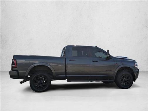 2022 RAM 3500 Laramie Crew Cab 4x4 6'4' Box
