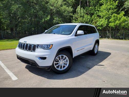 2022 Jeep Grand Cherokee Laredo