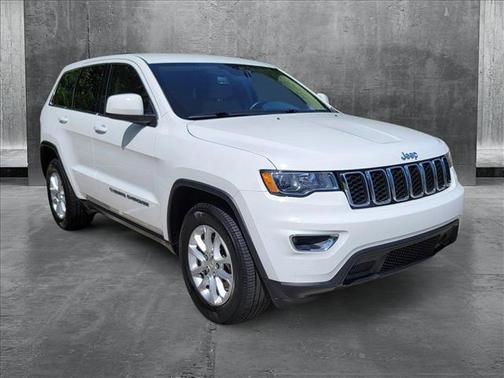 2022 Jeep Grand Cherokee Laredo