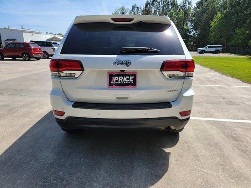 2022 Jeep Grand Cherokee Laredo