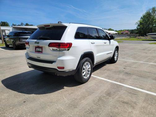 2022 Jeep Grand Cherokee Laredo