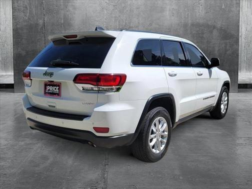 2022 Jeep Grand Cherokee Laredo