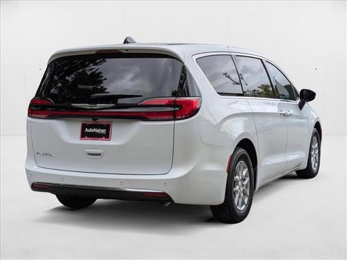 2026 Chrysler Pacifica L