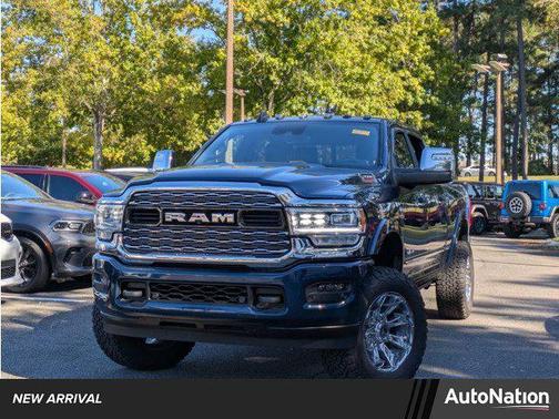 2023 RAM 2500 Limited Crew Cab 4x4 6'4' Box