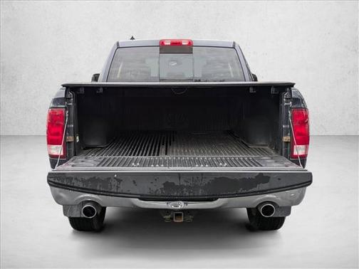 Brilliant Black Crystal Pearlcoat 2018 RAM 1500 Big Horn