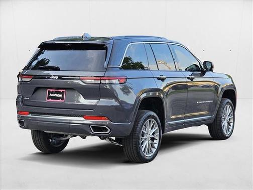 2025 Jeep Grand Cherokee Summit