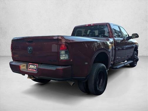 2021 RAM 3500 Big Horn Crew Cab 4x4 8' Box