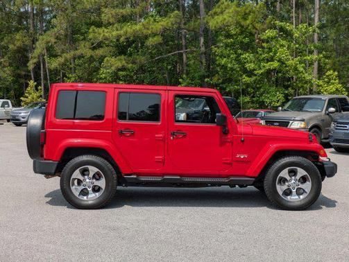 2016 Jeep Wrangler Unlimited Sahara