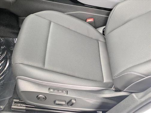 Opal White w/Black Roof 2025 Volkswagen ID.4 Pro S Plus