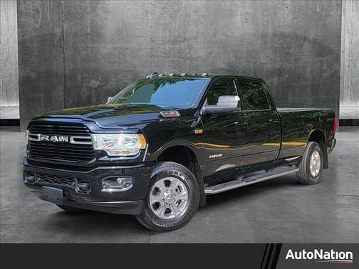 2020 RAM 3500 Big Horn Crew Cab 4x4 8' Box