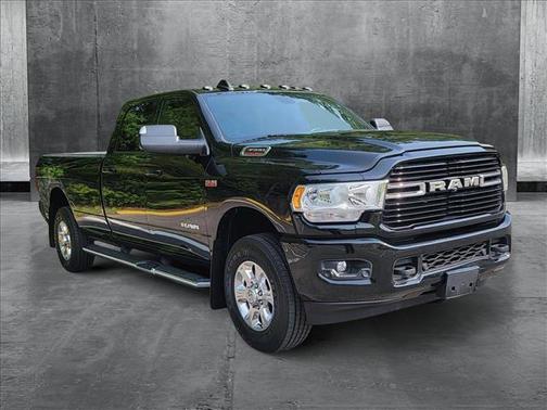 2020 RAM 3500 Big Horn Crew Cab 4x4 8' Box