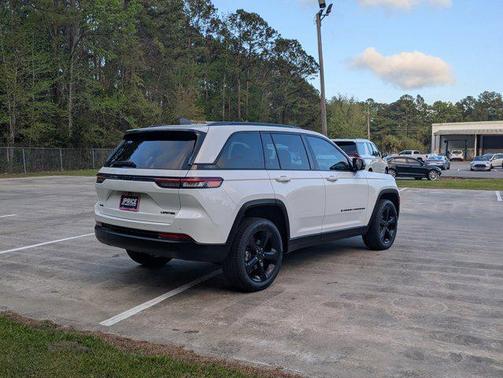 2023 Jeep Grand Cherokee Limited X