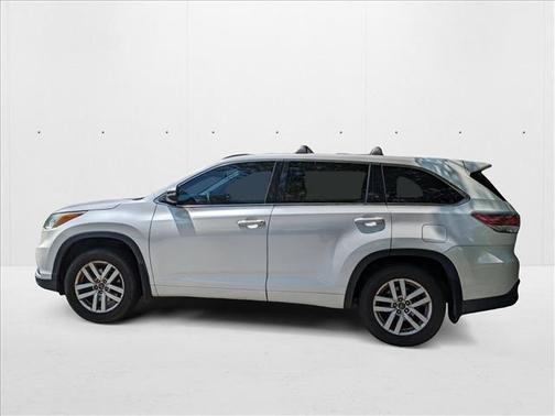 2016 Toyota Highlander LE