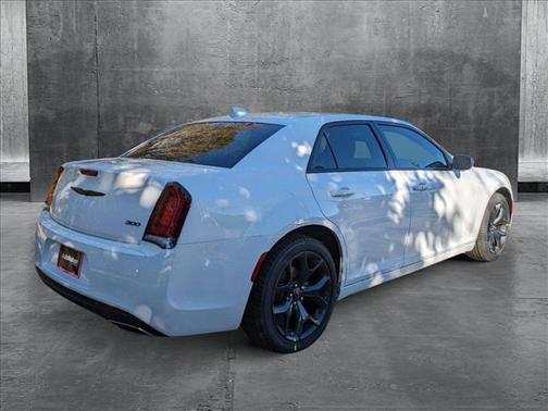 2023 Chrysler 300 Touring