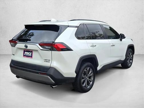 2022 Toyota RAV4 Hybrid SE