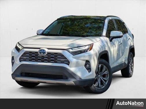 2022 Toyota RAV4 Hybrid SE