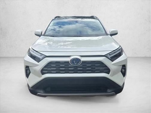 2022 Toyota RAV4 Hybrid SE