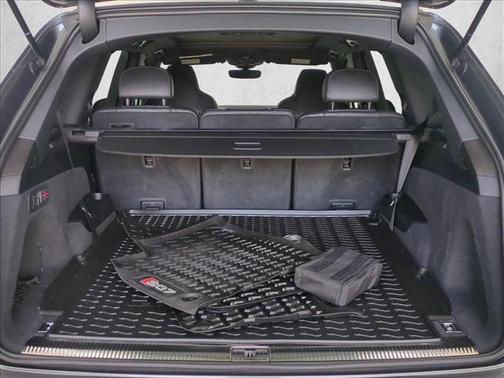 Daytona Gray Pearl Effect 2023 Audi SQ7 4.0T Premium Plus