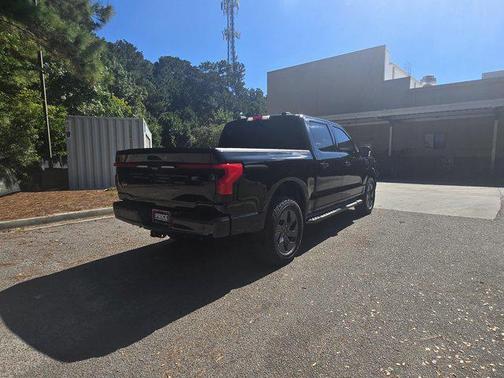 2023 Ford F-150 Lightning Platinum