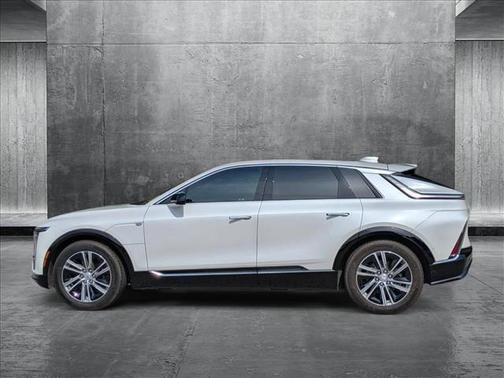 2024 Cadillac LYRIQ Luxury w/1SD