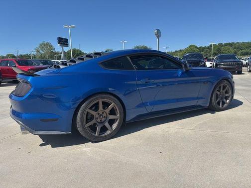 White Platinum Metallic Tri-Coat 2017 Ford Mustang GT Premium
