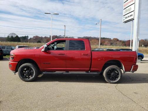 2026 RAM 3500 Laramie Crew Cab 4x4 6'4' Box