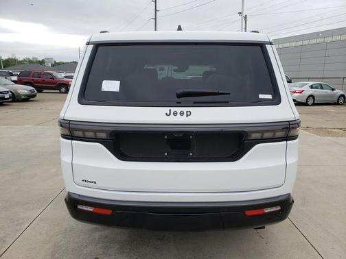 Bright White Clearcoat 2026 Jeep Grand Wagoneer Limited Altitude 4x4