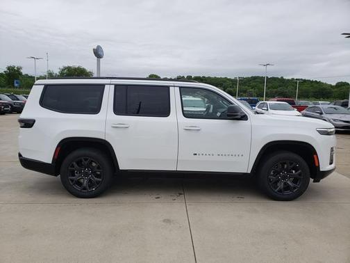 Bright White Clearcoat 2026 Jeep Grand Wagoneer Limited Altitude 4x4