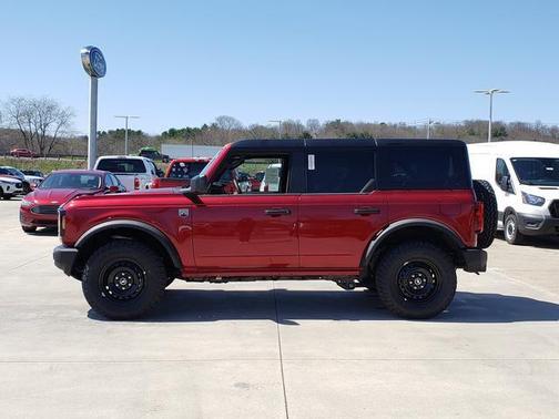 Ruby Red Metallic Tinted Clearcoat 2026 Ford Bronco Big Bend