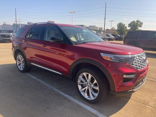 Rapid Red Metallic Tinted Clearcoat 2023 Ford Explorer Platinum