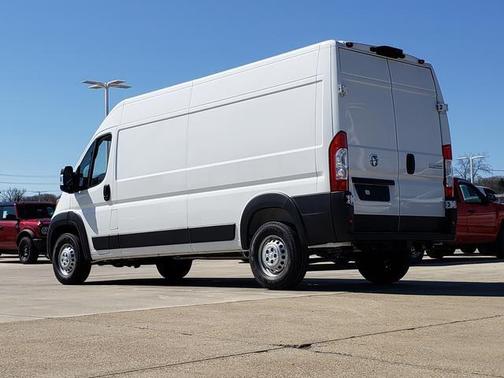 Bright White Clearcoat 2026 RAM ProMaster 2500 Tradesman