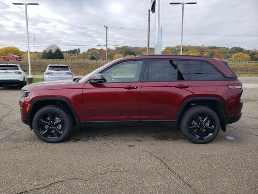 2025 Jeep Grand Cherokee Altitude