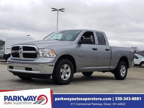 Billet Silver Metallic Clearcoat 2024 RAM 1500 Classic SLT