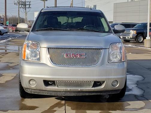 2011 GMC Yukon XL Denali