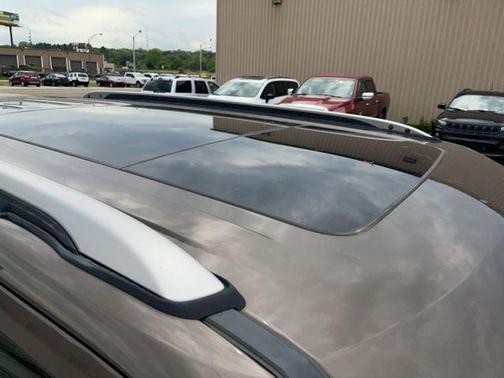 Caribou Metallic 2016 Ford Explorer XLT