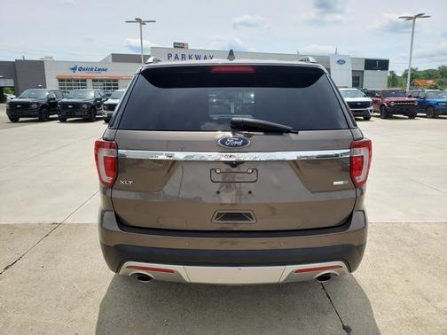 Caribou Metallic 2016 Ford Explorer XLT