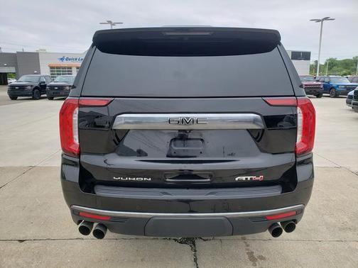 Onyx Black 2022 GMC Yukon XL AT4